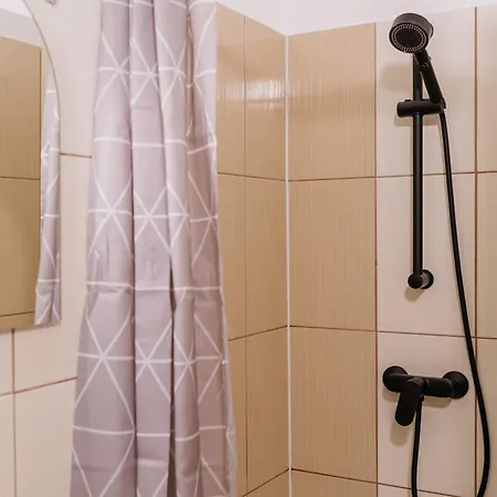 Olive Eden * Budapeste